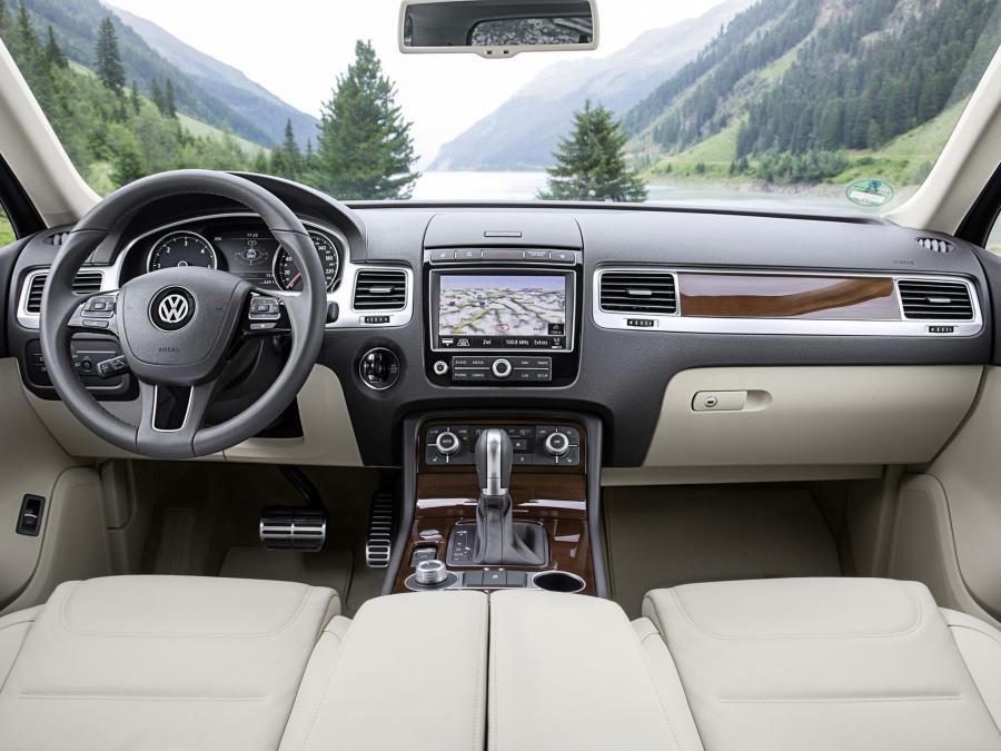  Volkswagen Touareg V6 TDI 2014 года  (фото 10 из 31)